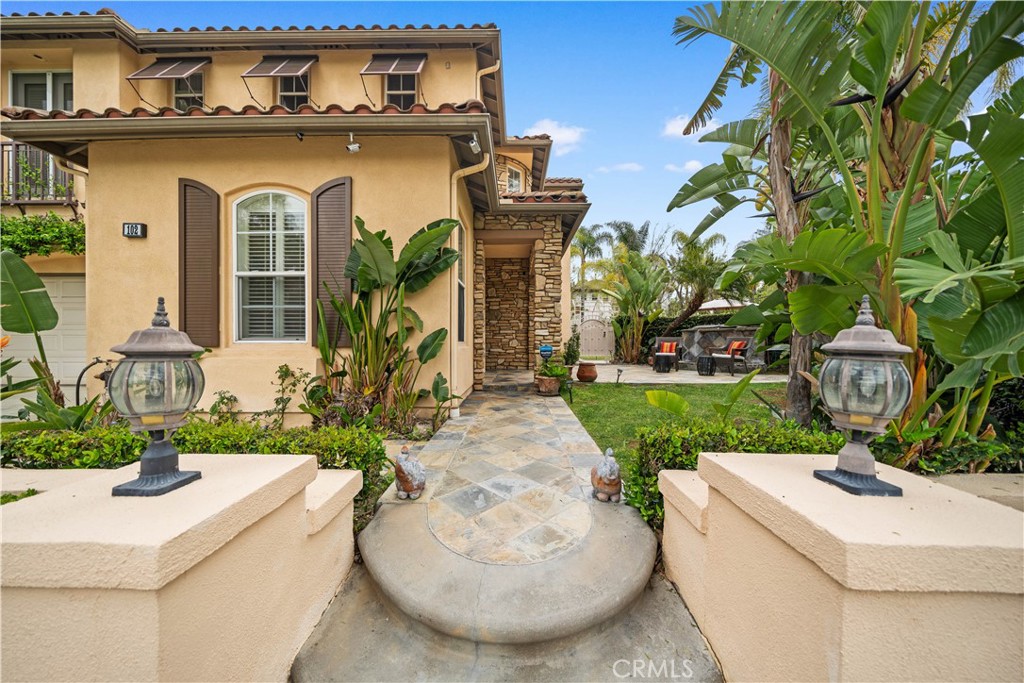 102 Spring Valley