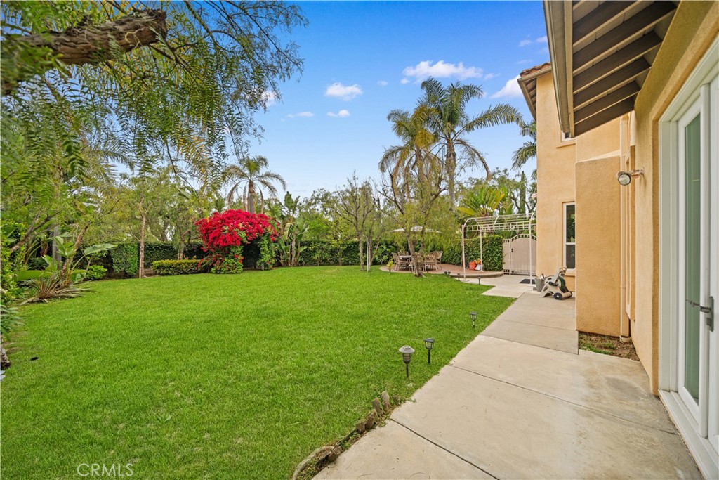 102 Spring Valley