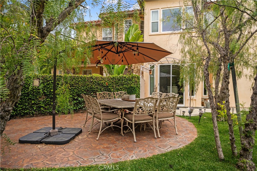 102 Spring Valley