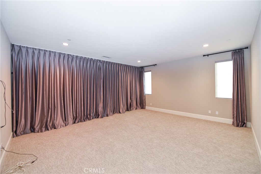 77 Rockinghorse