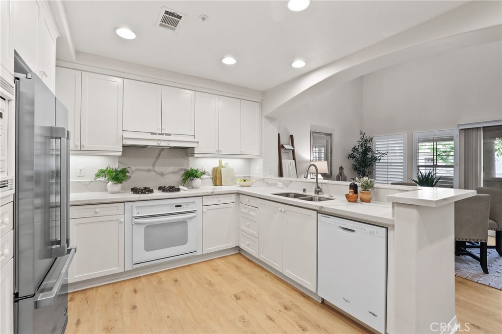 34 Spring Valley