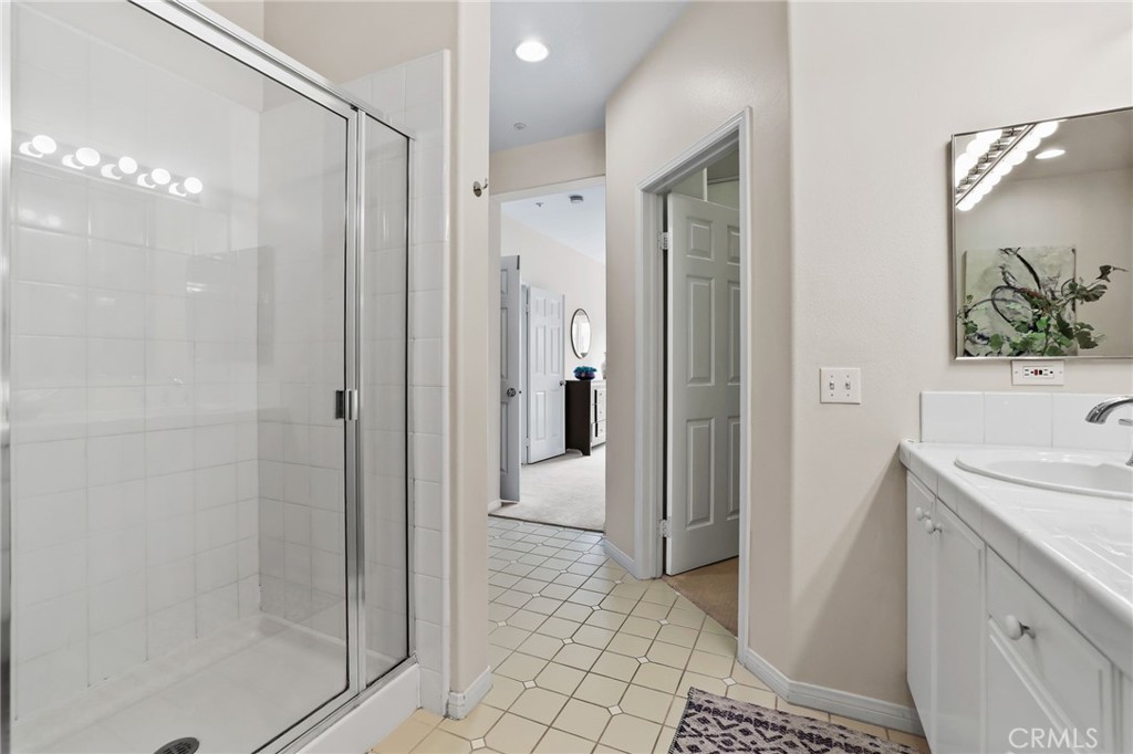 34 Spring Valley