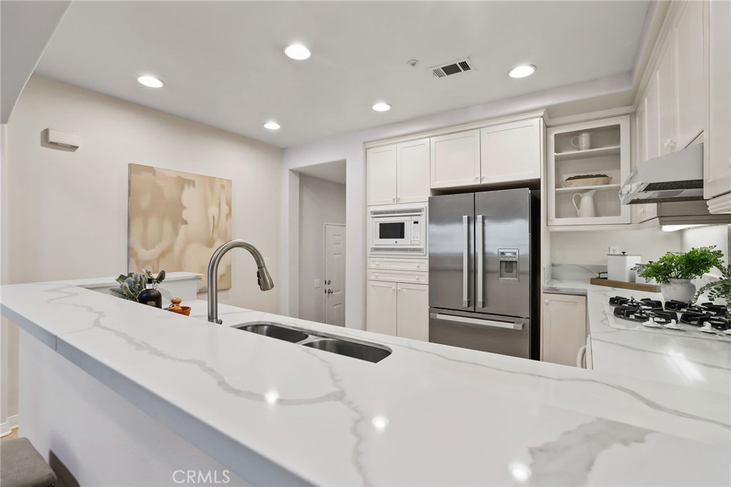 34 Spring Valley