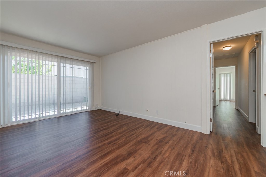 4922 Seaford Cir