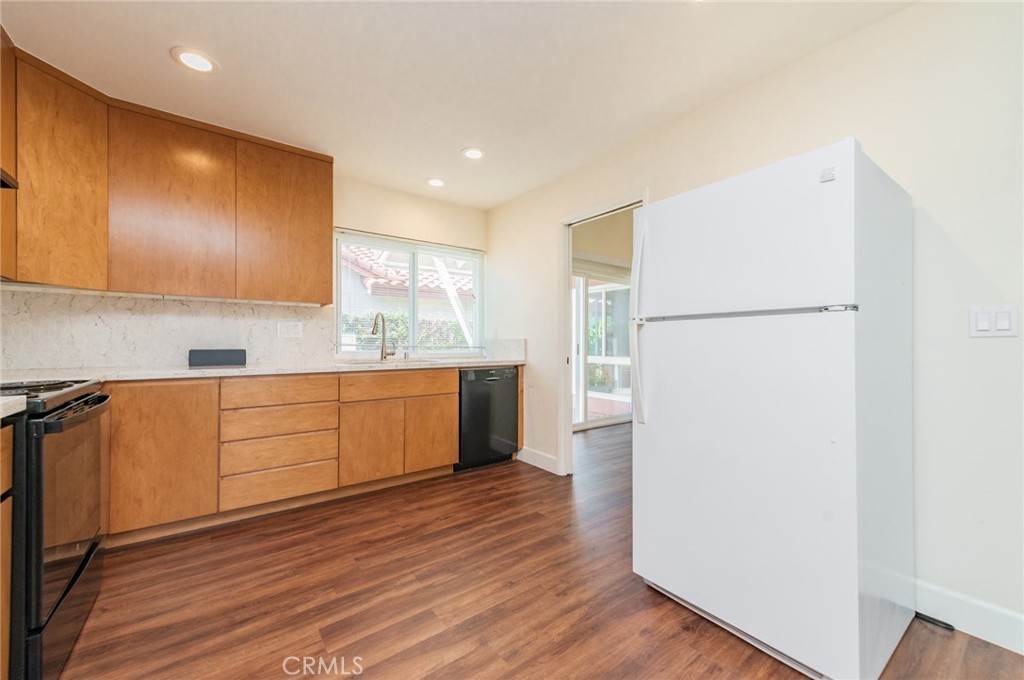 4922 Seaford Cir