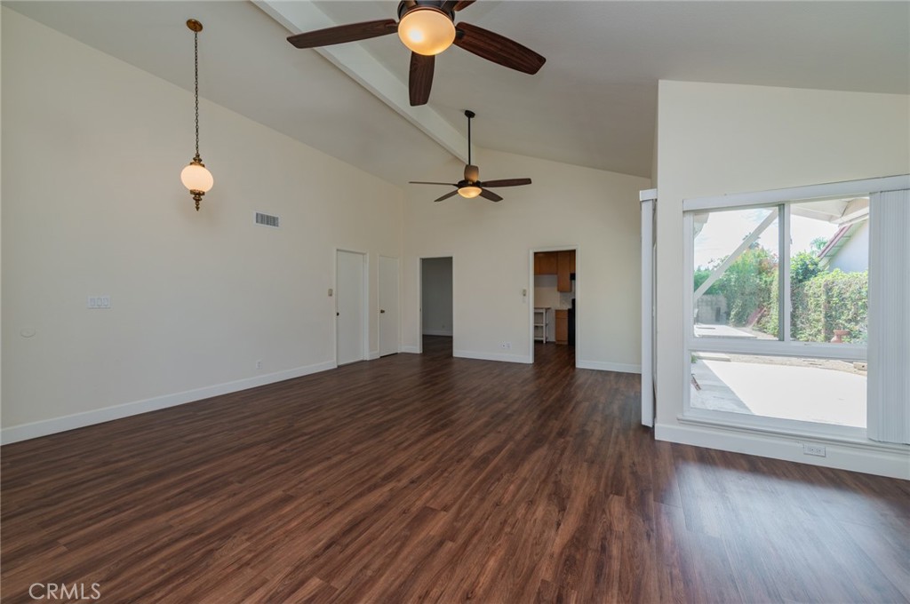 4922 Seaford Cir