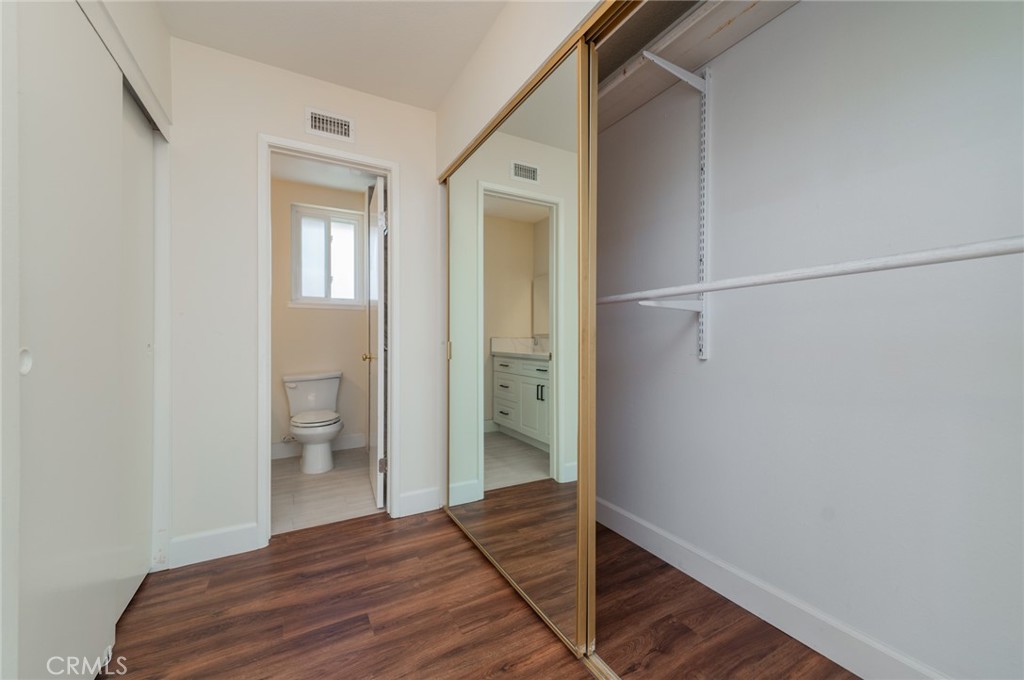 4922 Seaford Cir