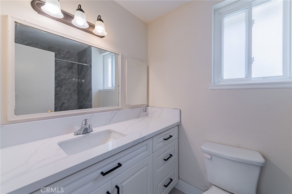 4922 Seaford Cir