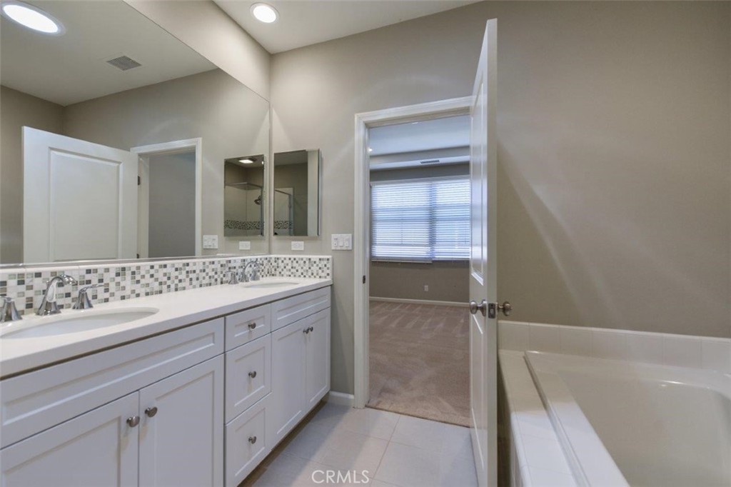 68 GRANITE PATH