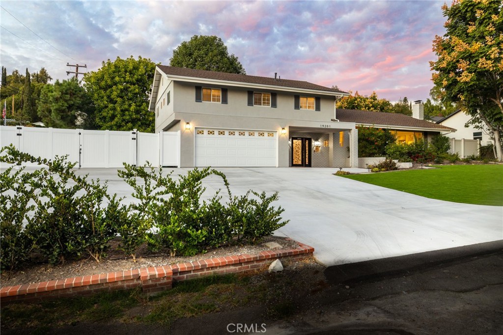 19201 Barrett Lane