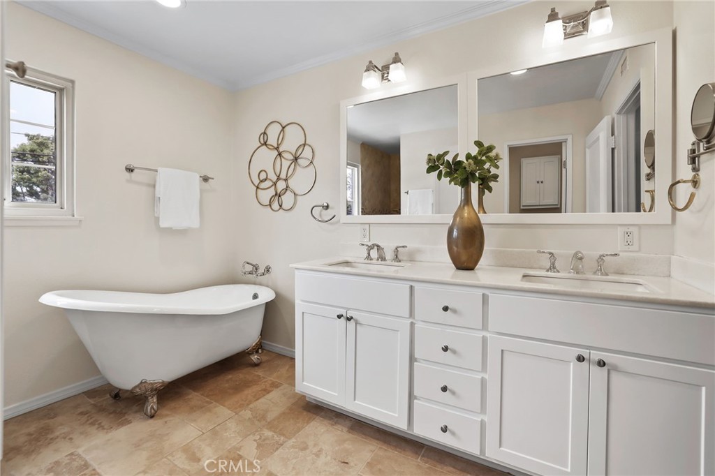 19201 Barrett Lane