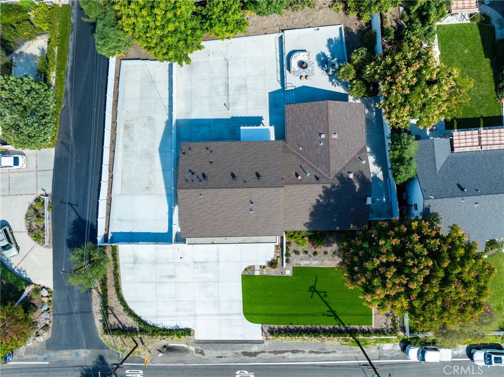 19201 Barrett Lane