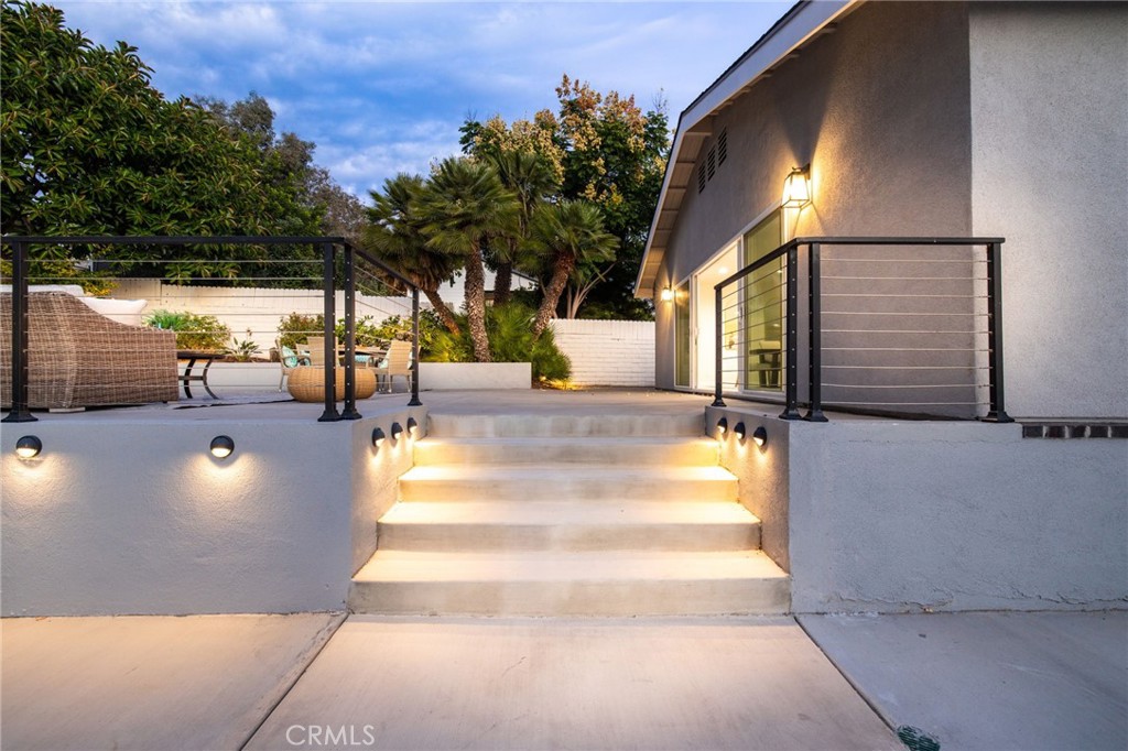 19201 Barrett Lane