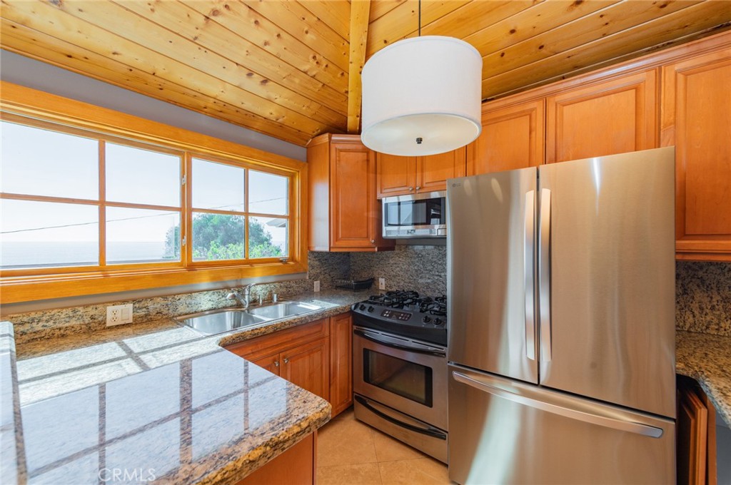 2007 S Coast Hwy Unite A