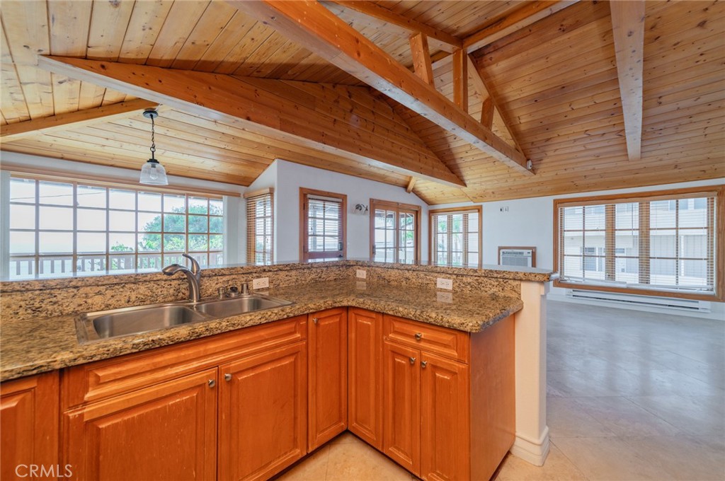 2007 S Coast Hwy Unit B