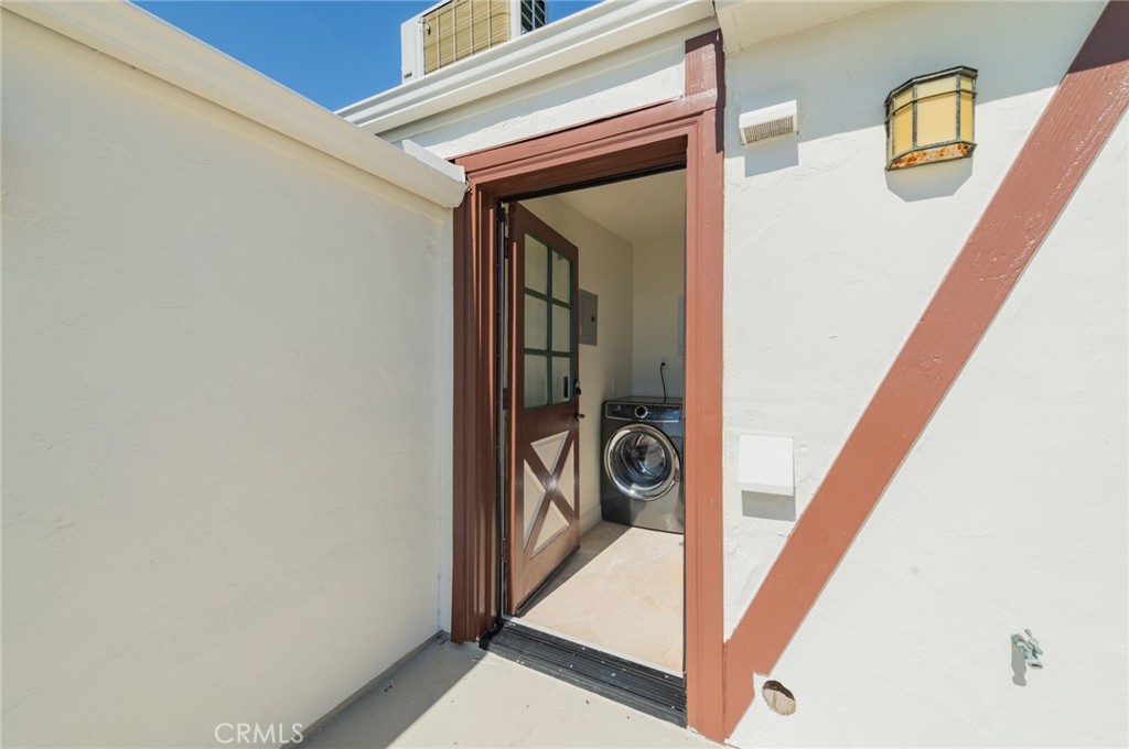 2007 S Coast Hwy Unit B