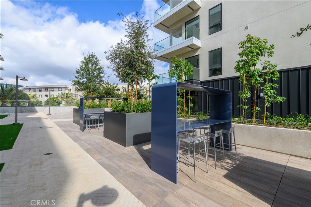 3608 Rivington