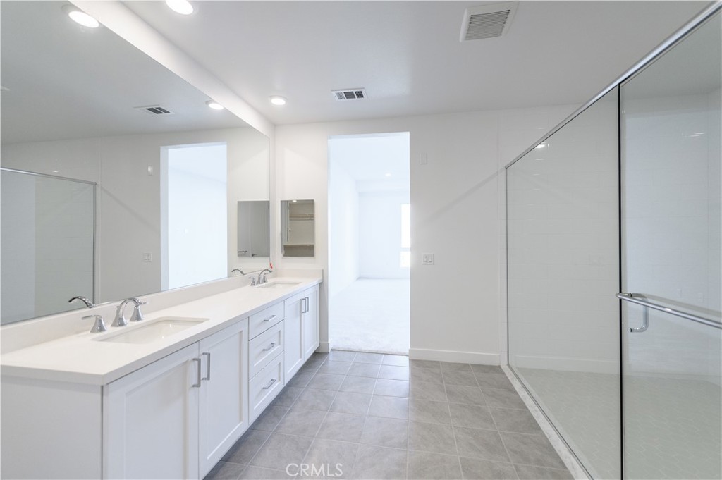3608 Rivington