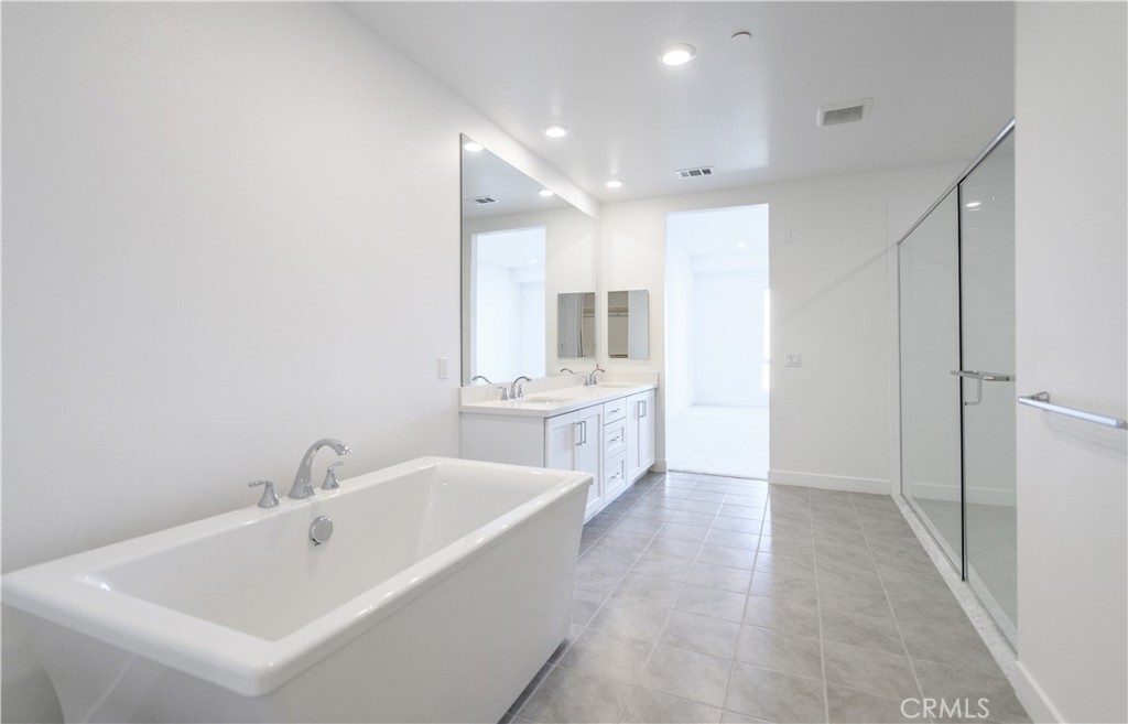 3608 Rivington