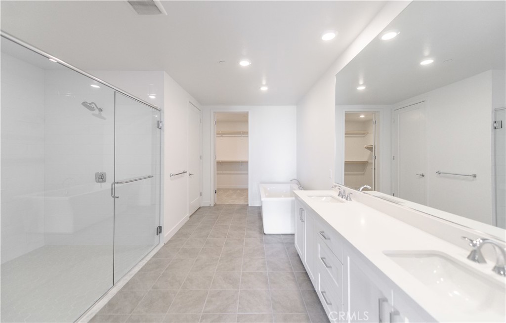 3608 Rivington