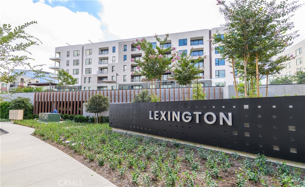 3608 Rivington