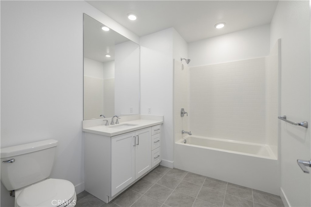 3608 Rivington