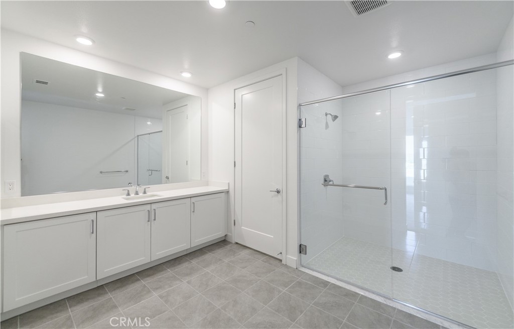 3608 Rivington