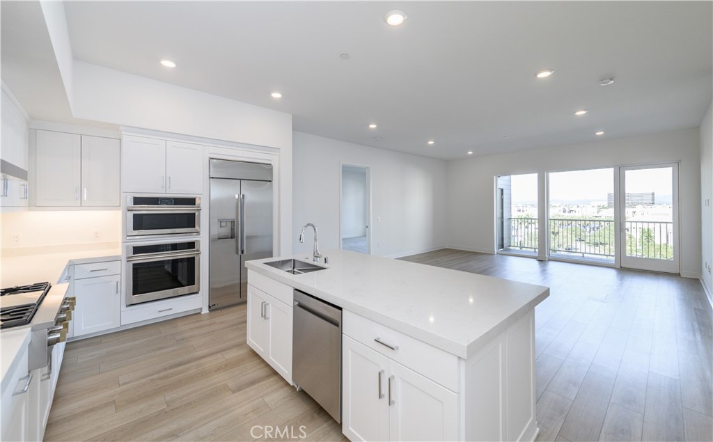 3608 Rivington