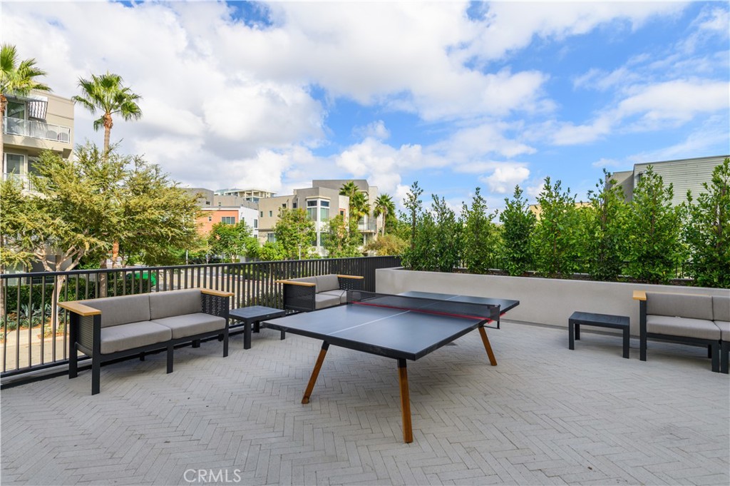 3608 Rivington