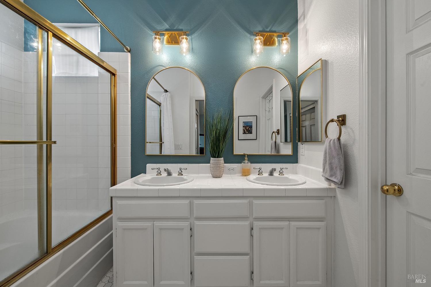 1100 River Pine Circle