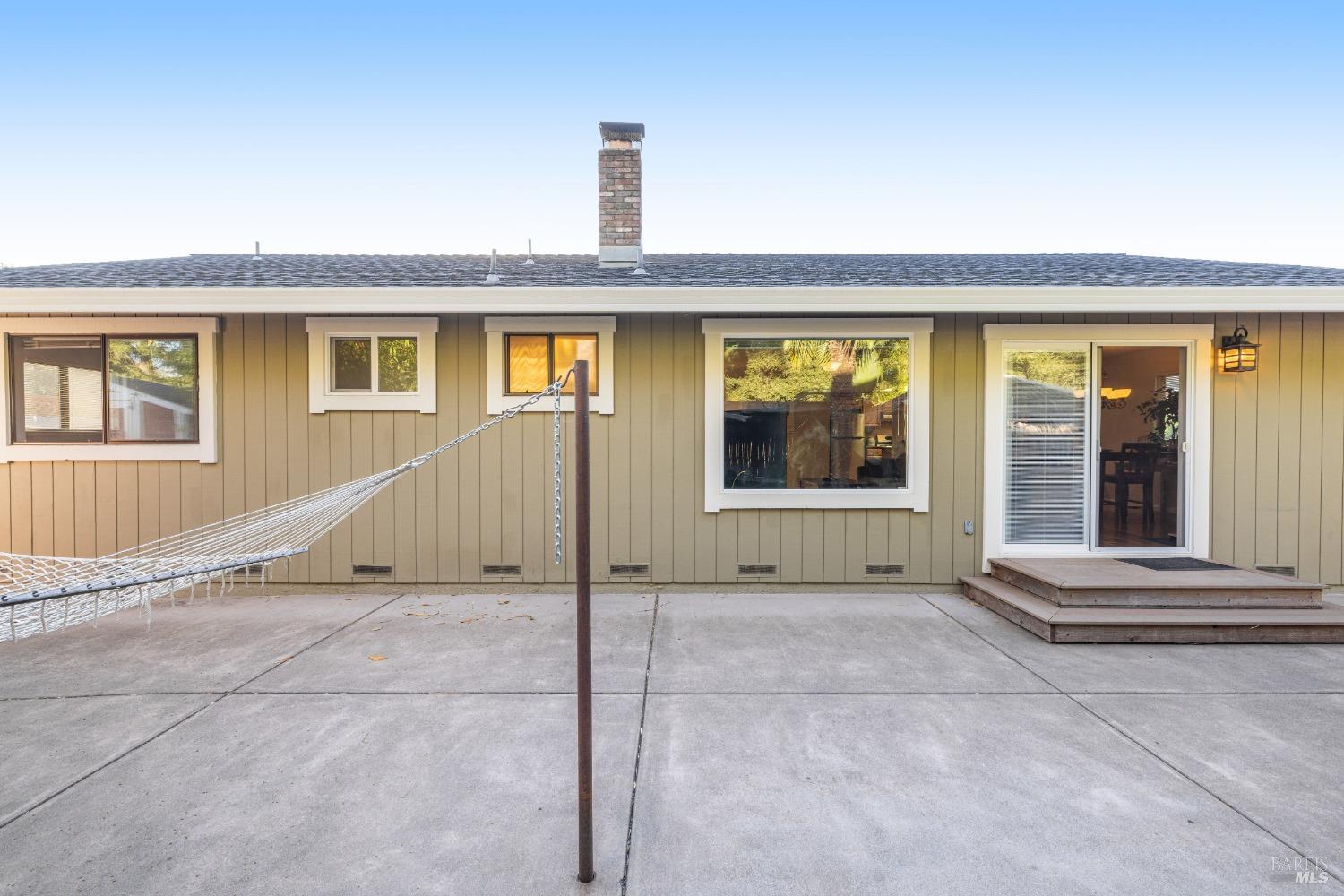 160 W Cotati Oaks Ct