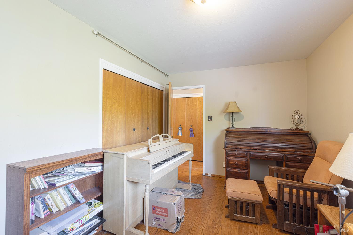 1021 Country Club Dr