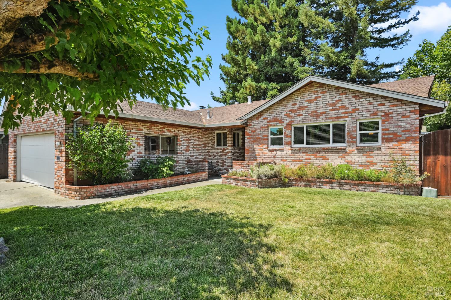 2013 Knight Ave