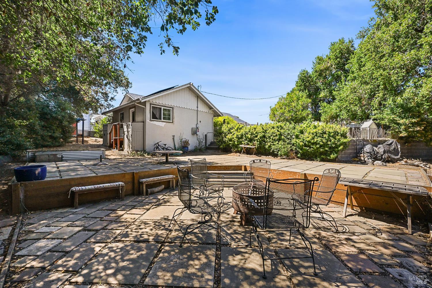 12 Nob Hill Terrace