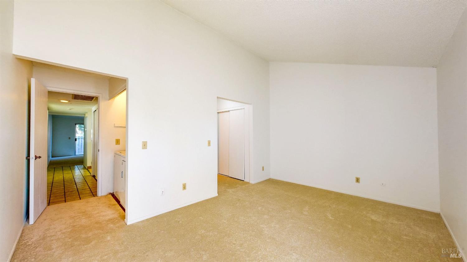 31 Conifer Square