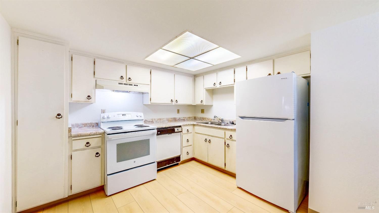 31 Conifer Square