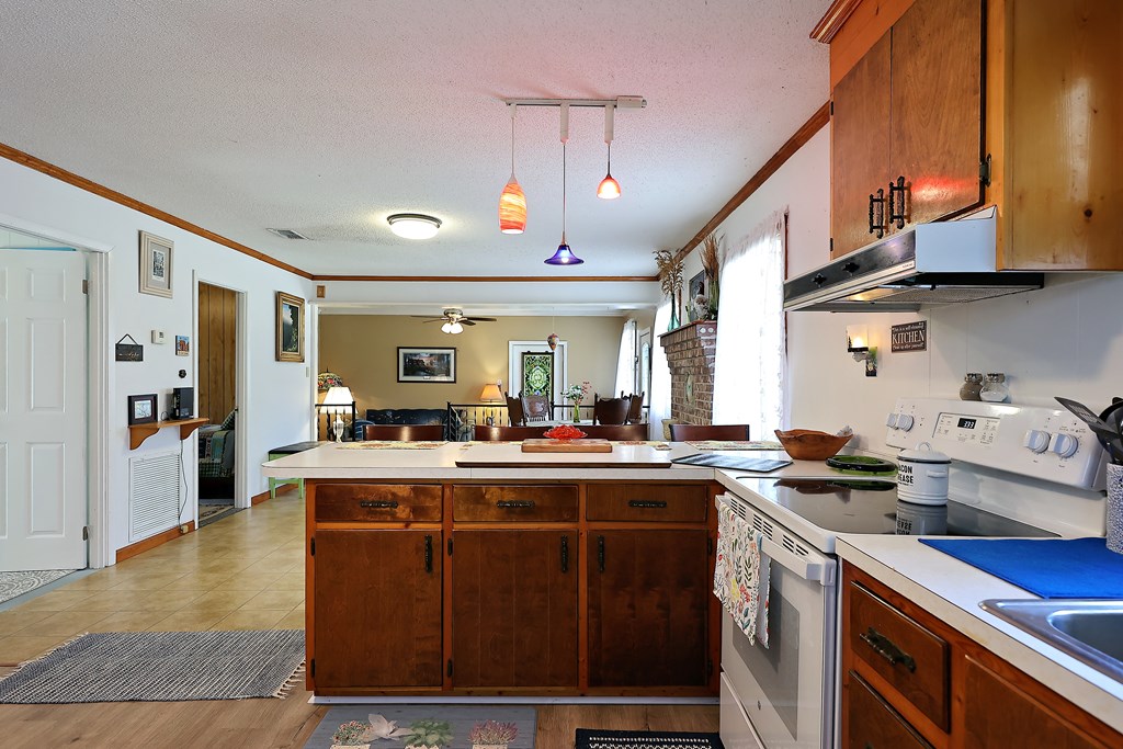 2175 John Thursby Rd
