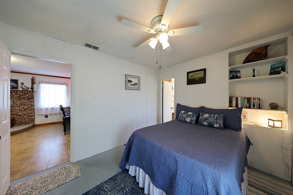 2175 John Thursby Rd