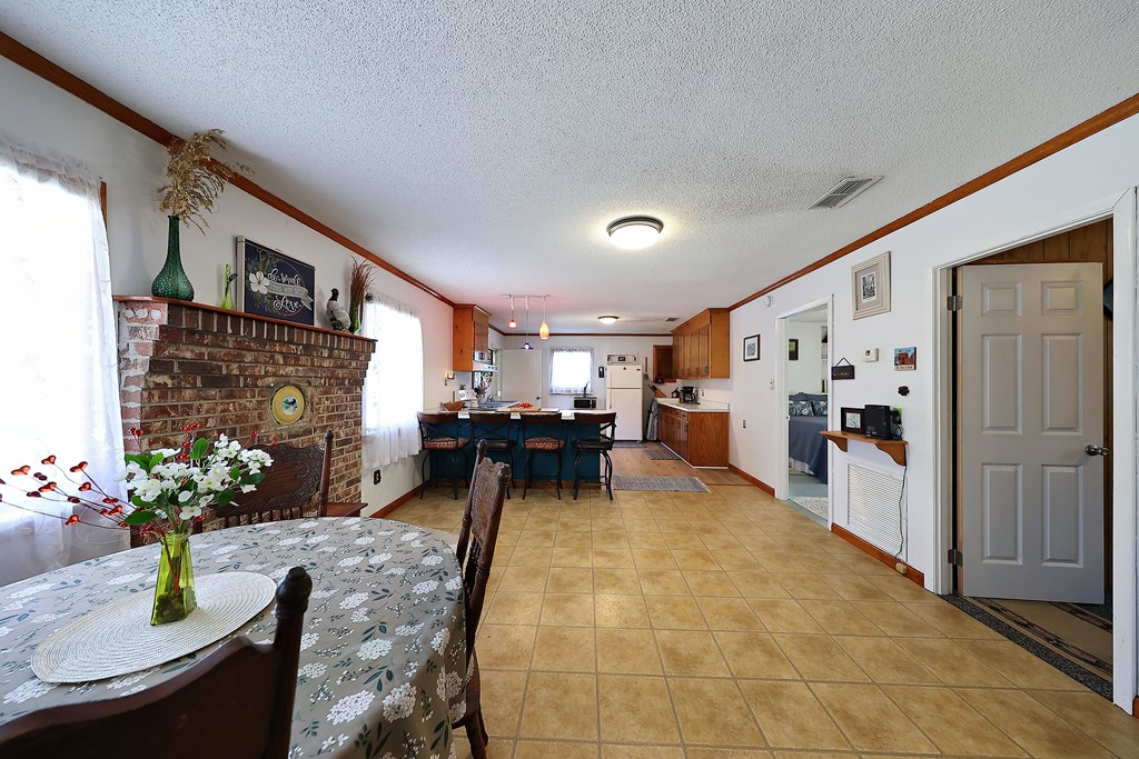 2175 John Thursby Rd
