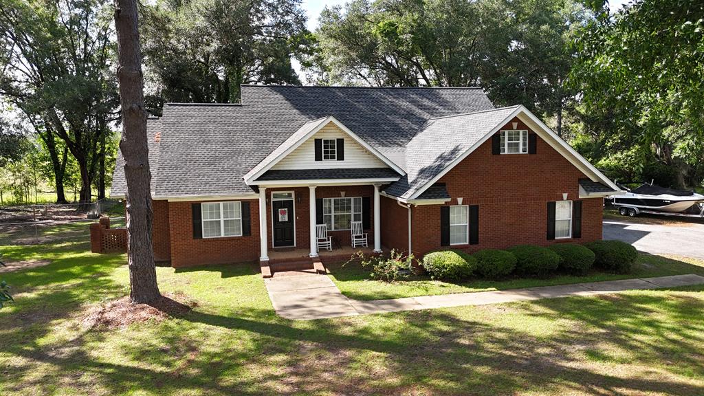 330 River Oaks Dr