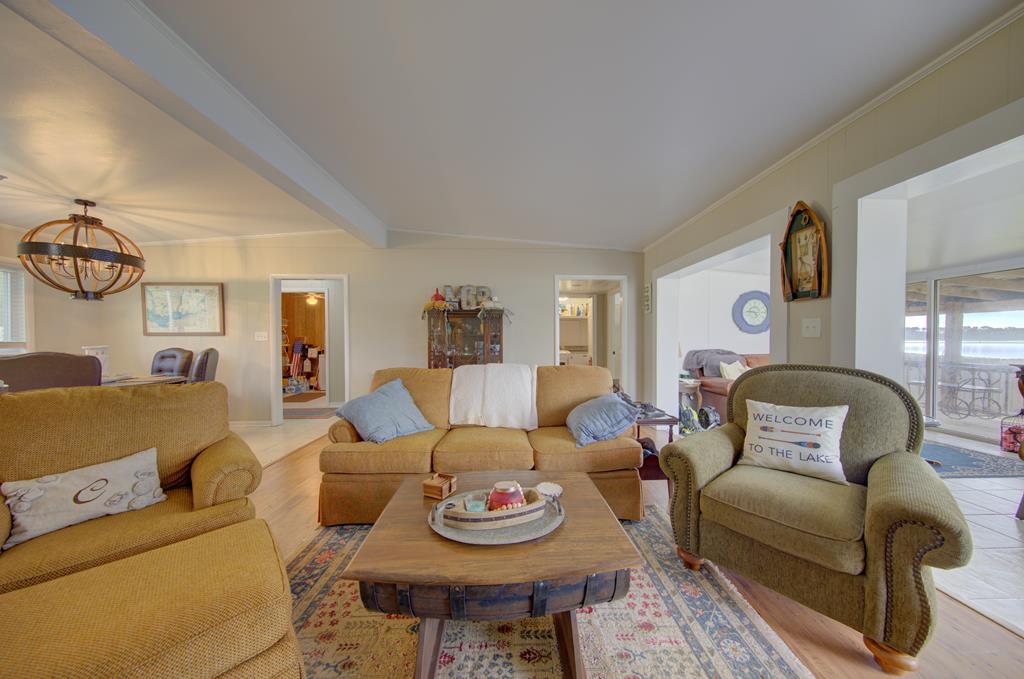 8009 Spring Creek Drive