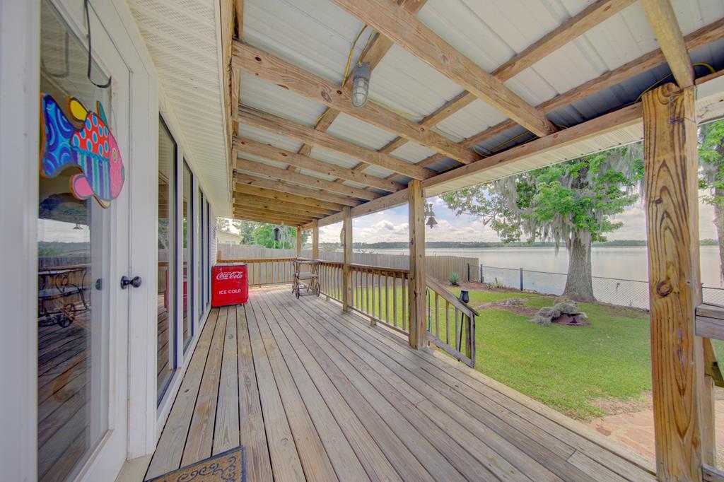 8009 Spring Creek Drive