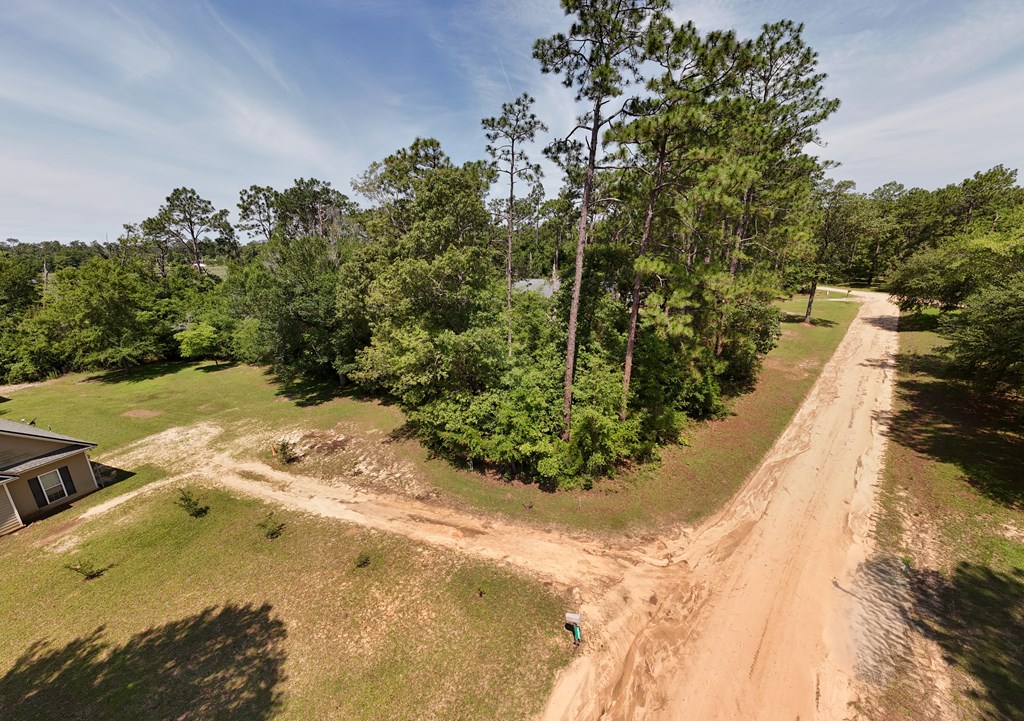 000 Holly Dr Loop