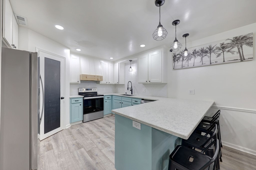 1477 Lake Dr