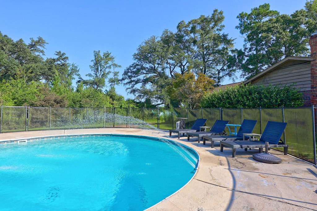 1477 Lake Dr