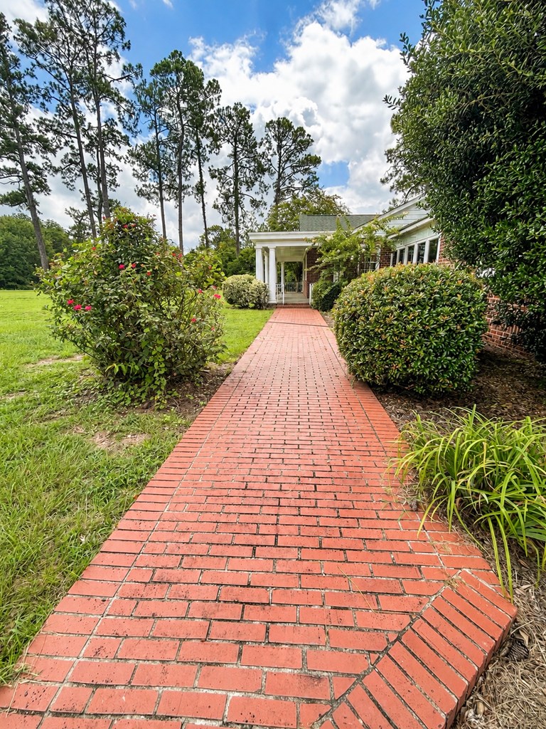 8667 Joe Bryan St