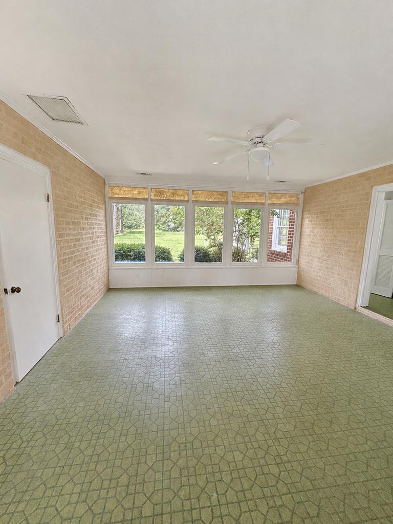 8667 Joe Bryan St