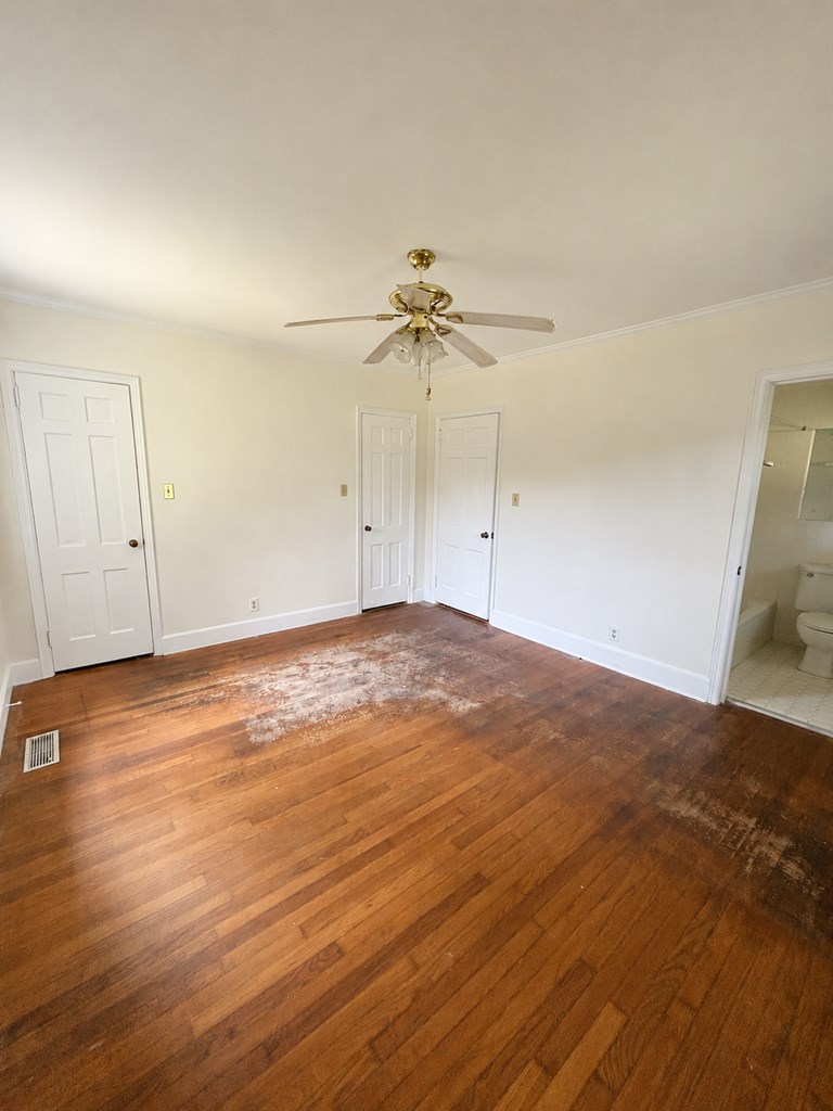 8667 Joe Bryan St