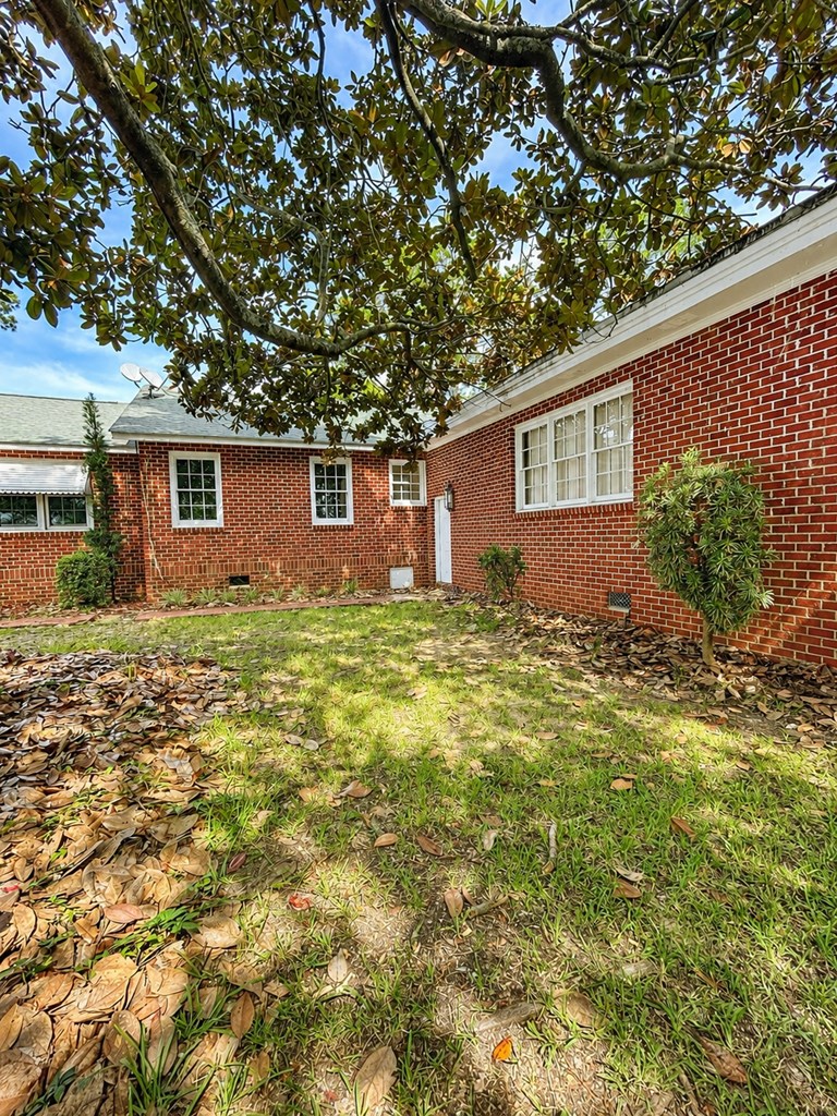 8667 Joe Bryan St
