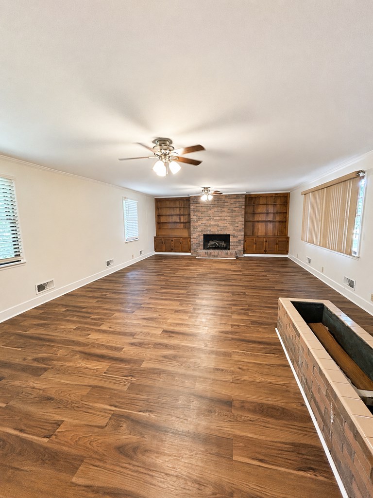 8667 Joe Bryan St